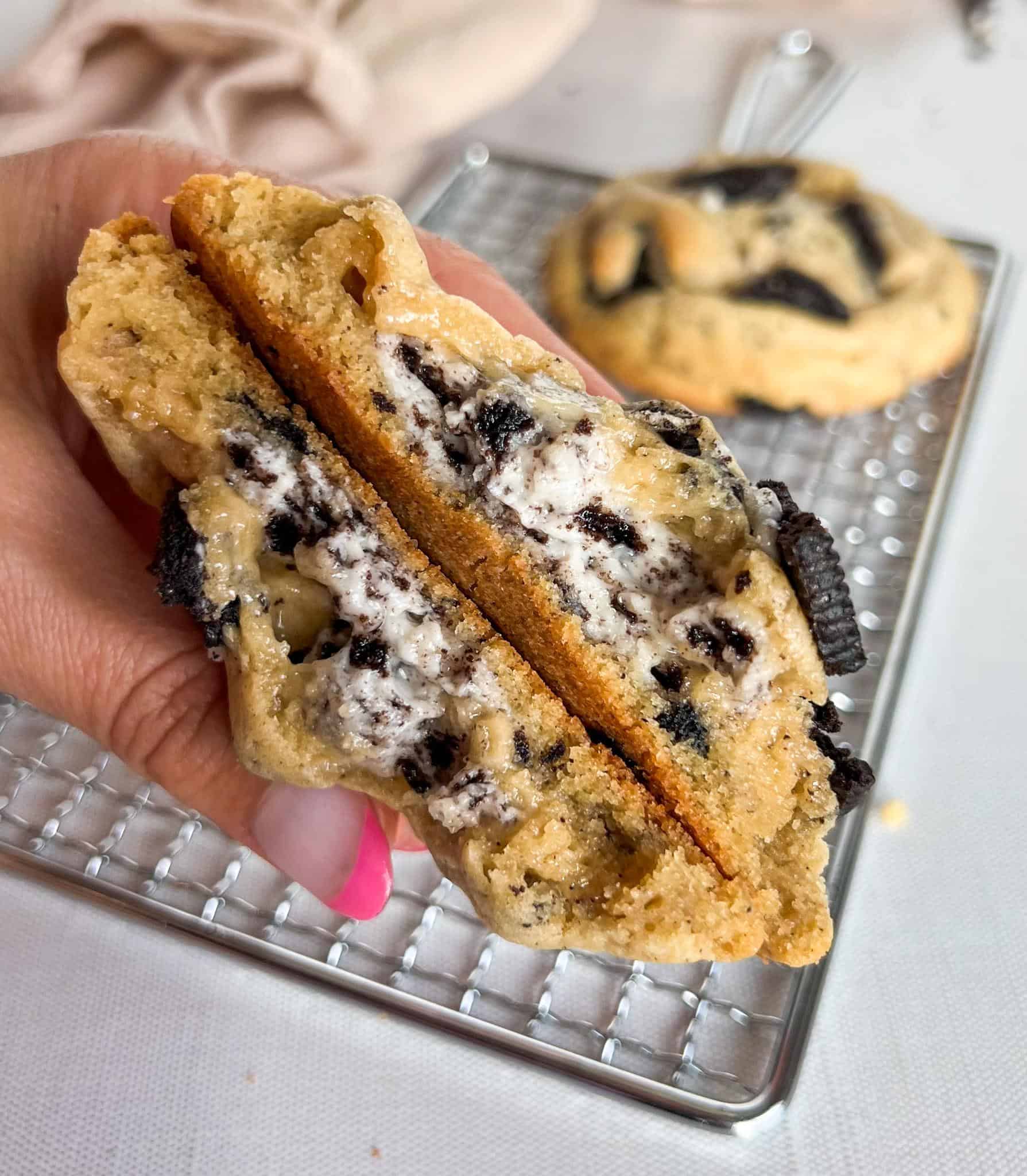 Oreo Cheesecake Cookies (Stuffed!) 11 Inside View of Oreo Cheesecake Stuffed Cookie