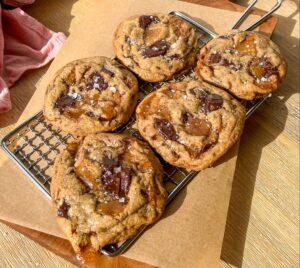 Crispy Caramel Chocolate Chip Cookies 9 best ever Crispy caramel chocolate chip cookie recipe