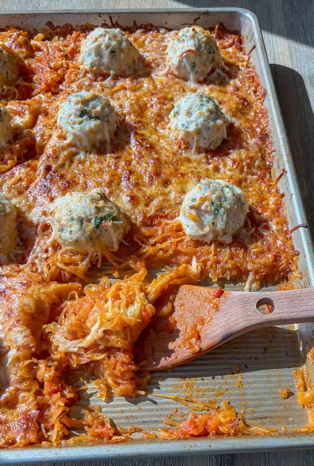 One-Pan Spaghetti Squash and Meatballs 3 spaghetti squash chicken meatballs 1467278626 e1717037894893