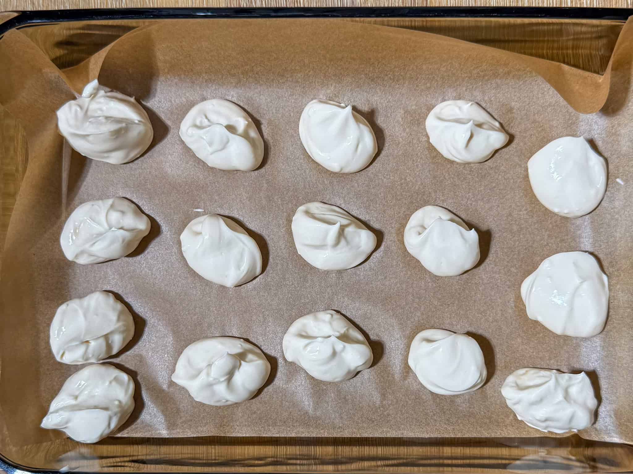 Pumpkin Chai Cheesecake-Stuffed Cookies 4 cheesecake rounds